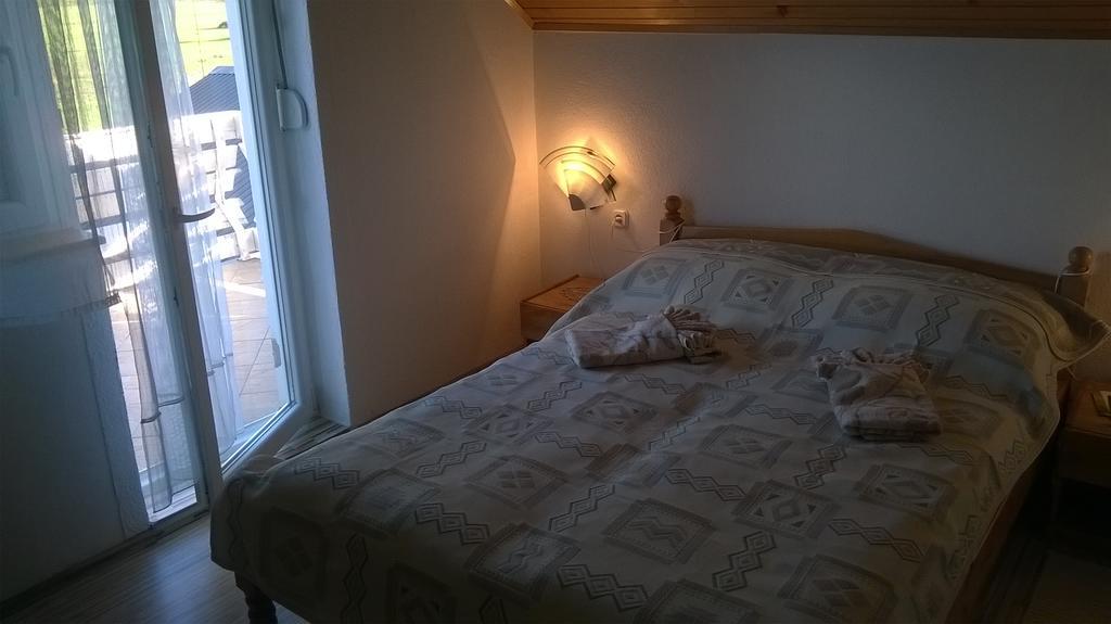 Rooms Josip Korenica Eksteriør billede